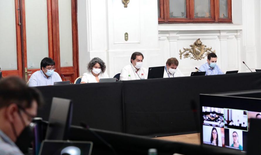 Comisión de Forma de Estado aprobó sus primeros 36 artículos que serán discutidos en el Pleno