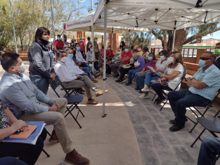 Minvu entrega 48 Tarjetas Banco de Materiales para reparar viviendas en Inca de Oro