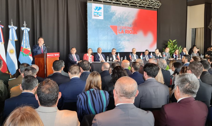 Gobernador de Atacama y sus pares del Noroeste Argentino solicitan compromiso de ambos los Gobiernos para concreción de proyecto Corredor  Bioceánico Minero Ferroviario y Alimentario
