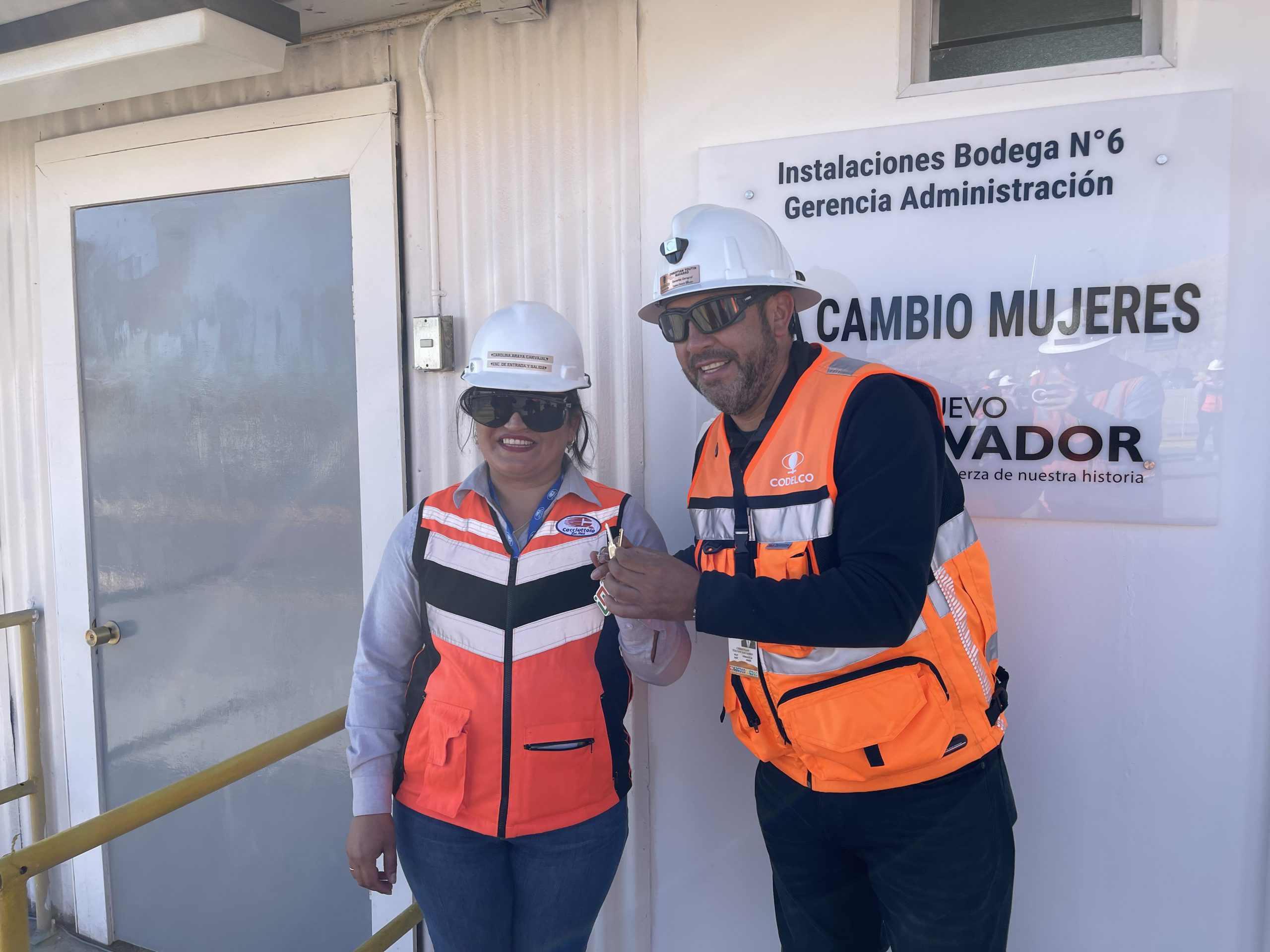 Trabajadoras de empresas colaboradoras de Codelco Salvador cuentan con nueva casa de cambio