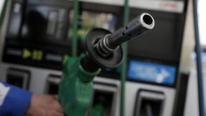 Alivio al bolsillo: precio del diésel cae con fuerza y las gasolinas quedan casi sin cambios