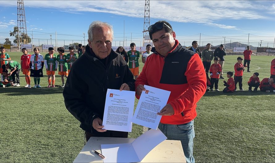 Codelco hace entrega a la comunidad de obras de remodelación de Estadio 1 de El Salvador