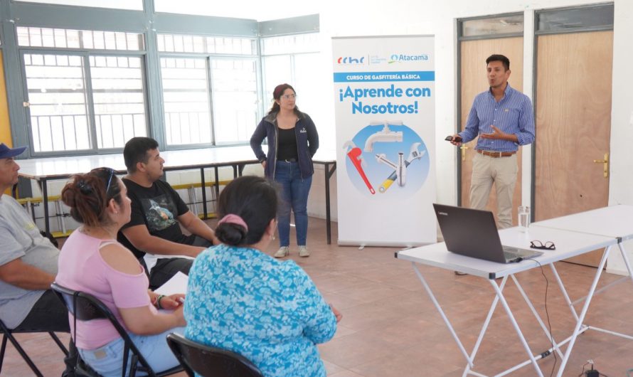 Vecinos de Paipote participaron de curso de Gasfitería Básica de Nueva Atacama y la CCHC