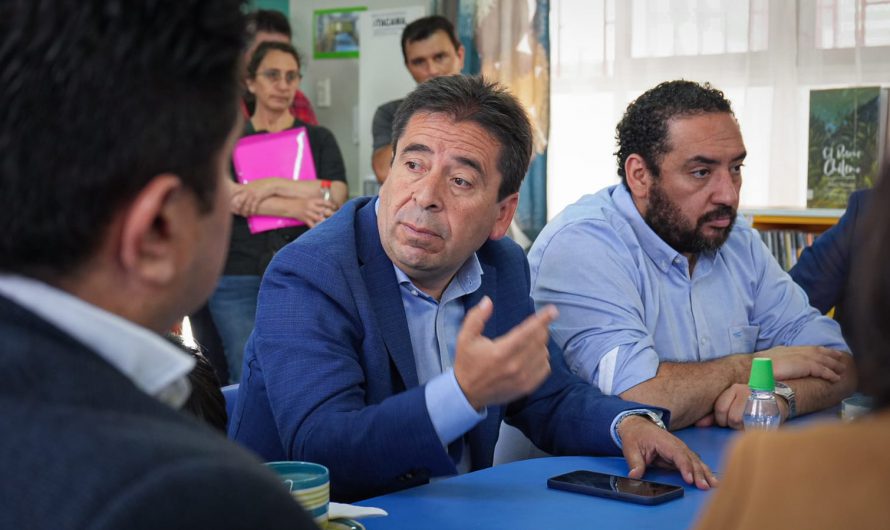 Gobernador de Atacama junto a Ministro de Educación y comunidad educativa evalúan avances de trabajos en establecimientos educacionales
