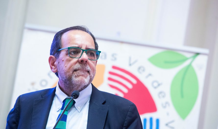 Diputado y precandidato presidencial de la FRVS, Jaime Mulet, considera como una opción “más sincera” que los partidos oficialistas hagan dos primaras presidenciales