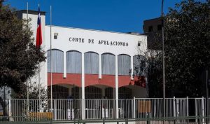 Madre debía $5,6 millones de pensión y trató de apelar al arresto por tener que cuidar a otros 2 hijos: Corte rechazo