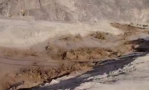 Caminos cortados, casas inundadas y familias albergadas por fuertes lluvias en la región de Atacama