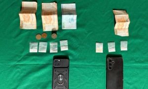 Carabineros detiene a dos sujetos por venta de cocaína durante fiesta en El Salvador