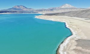 Gobierno ingresa a Contraloría decreto para habilitar proyecto de litio Laguna Verde en Atacama