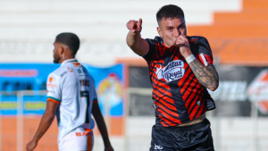 Cobresal reaccionó tarde, terminó goleado por Limache 2 a 5 en El Salvador