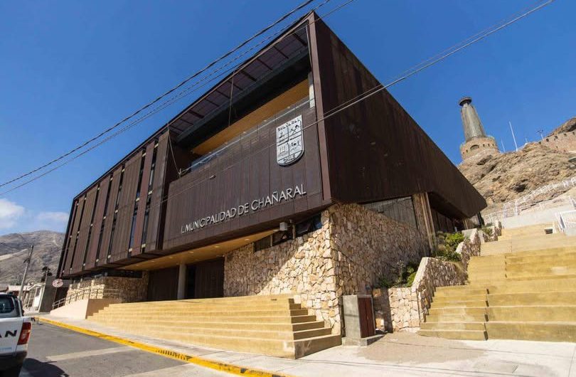 CHAÑARAL REGISTRA PERMISOS DE CIRCULACIÓN OTORGADOS A VEHÍCULOS CON MULTAS IMPAGAS Y CASOS VINCULADOS A FAMILIARES DE FUNCIONARIOS