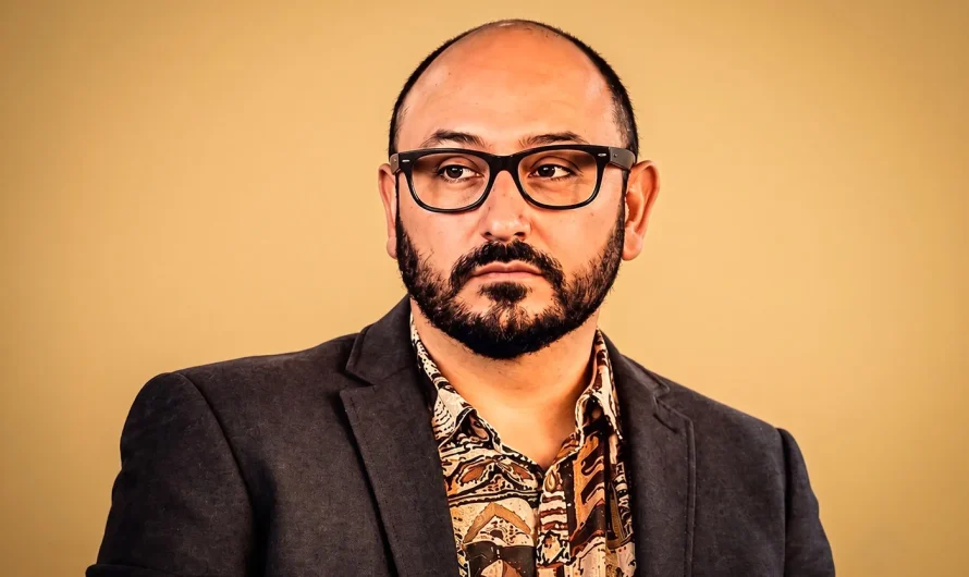 Alejandro de Atacama, escritor y activista, “Nos gobierna el adagio: pueblo chico, infierno grande”