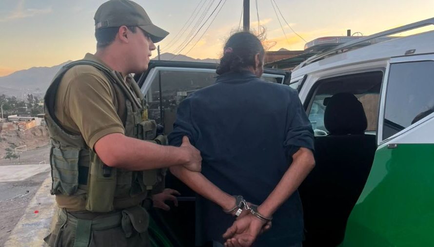 Hombre fue detenido tras ser sorprendido con un arma blanca durante patrullaje en Copiapó