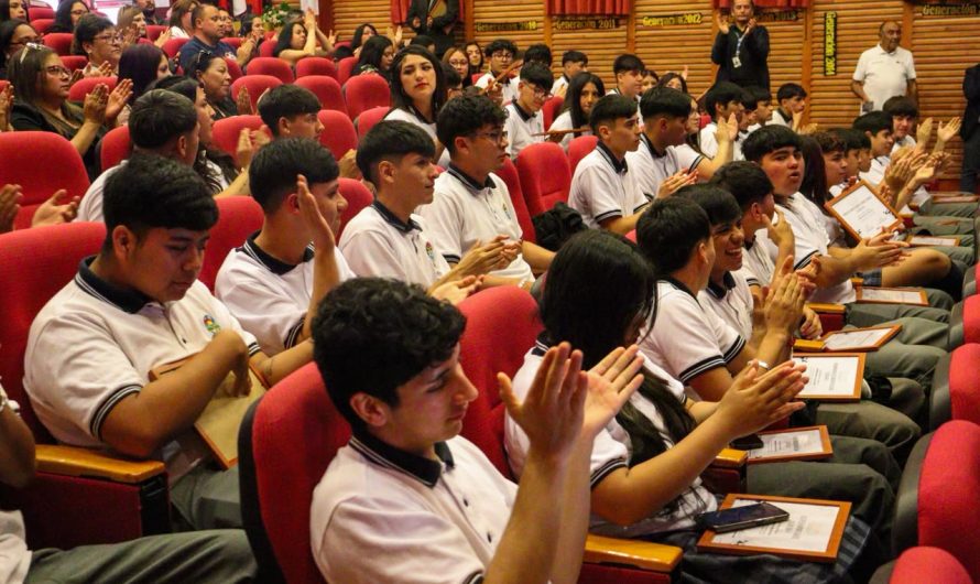 ¡Un paso más cerca del mundo laboral! 76 estudiantes de Chañaral culminan formación técnica vinculada a la minería